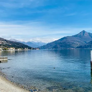 Brother's Como Lake Acquaseria